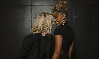 Капитан сборной Англии Лиа Уильямсон с возлюбленной покорили Золотой мяч