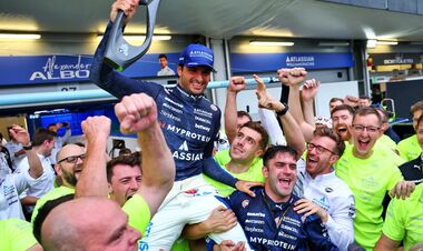 «Меня не интересует». Пилот Ф1 резко отреагировал на сравнение с Хэмилтоном