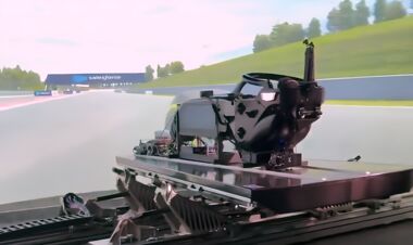 ВИДЕО. Пилот новой команды Формулы-1 испытал болид в симуляторе