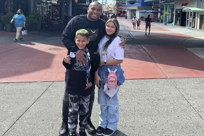 ФОТО. Екс-футболіст Манчестер Юнайтед може потрапити за ґрати