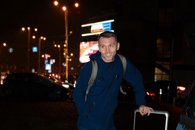 ФОТО. Сборная Украины уехала на сбор перед решающими матчами отбора ЧМ