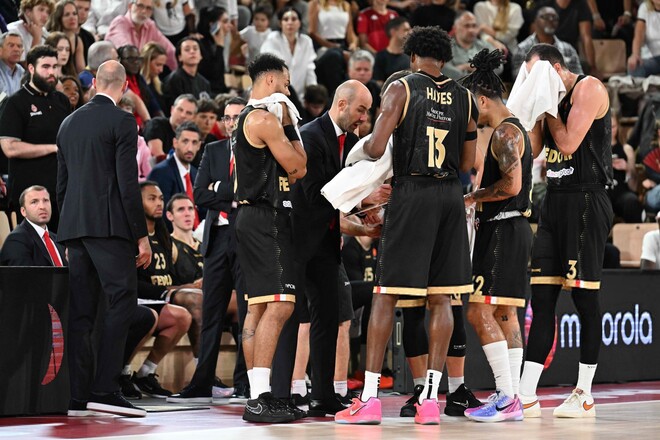 Монако запретили регистрировать новых игроков. В чем причина?