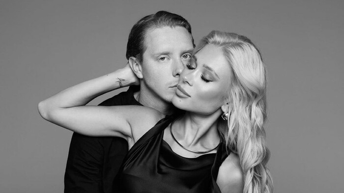 Жена игрока сборной Украины: Сказал, что я не буду мамой и умру в канаве