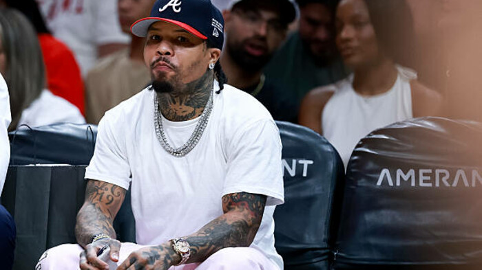 Оскар ДЕ ЛА ХОЙЯ: «Он должен побороть демонов и вернуться в ринг»