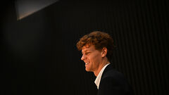 Янник Синнер – Феликс Оже-Альяссим. Прогноз и анонс на матч ATP Finals 2025