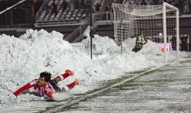 ВИДЕО. Бисиклета на снегу. Гол-шедевр в финале Канадской Премьер-лиги
