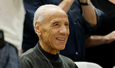Умер тренер-рекордсмен НБА и олимпийской Dream Team