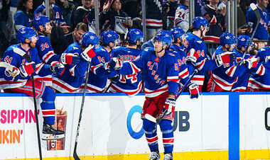 Красивый дубль Макдэвида, победа Флориды и день Нью-Йорка в НХЛ