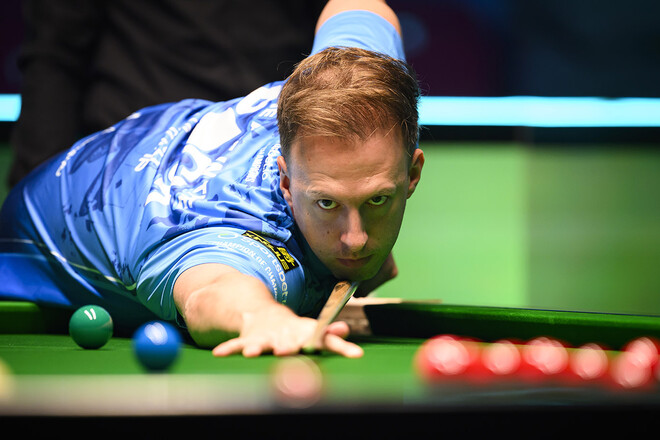 Трамп обыграл чемпионку мира среди женщин и вышел в полуфинал в Лестере