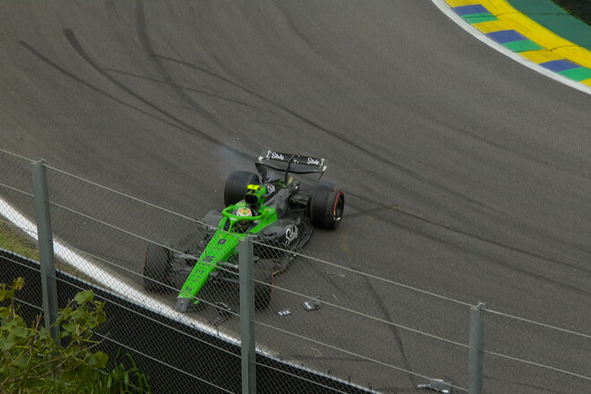 Пилот Ф1: «Он постоянно выбивает людей. Никогда не смотрит в зеркала»