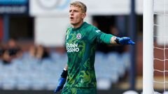 ВИДЕО. Мяч в спину. Украинский вратарь отметился автоголом в Шотландии