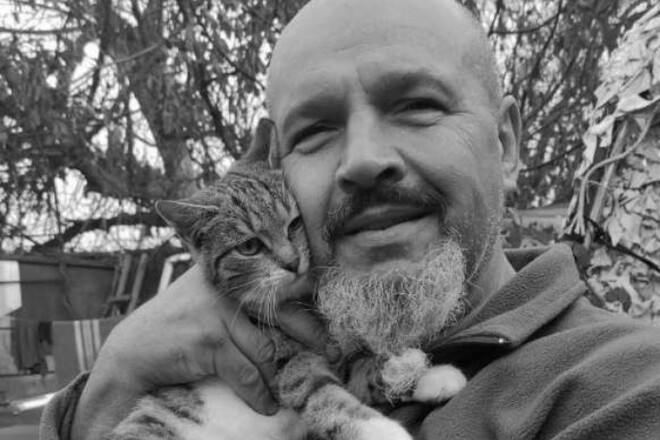 Схилимо голови. Долав бездоріжжя – мав взуттєву фабрику – поліг на війні