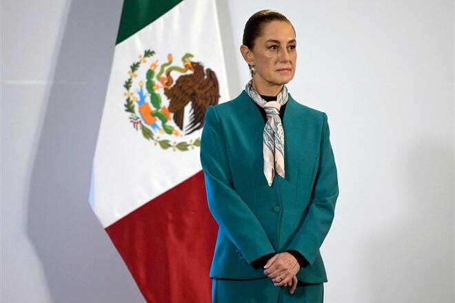Президентка Мексики відмовилася відвідати матч-відкриття ЧС