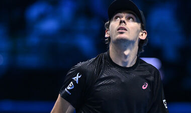 Де Минаур переиграл Фритца на Итоговом и сохраняет шансы на полуфинал