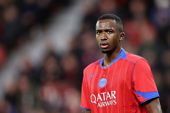 ПСЖ продовжив контракт із конкурентом Забарного до 2030 року