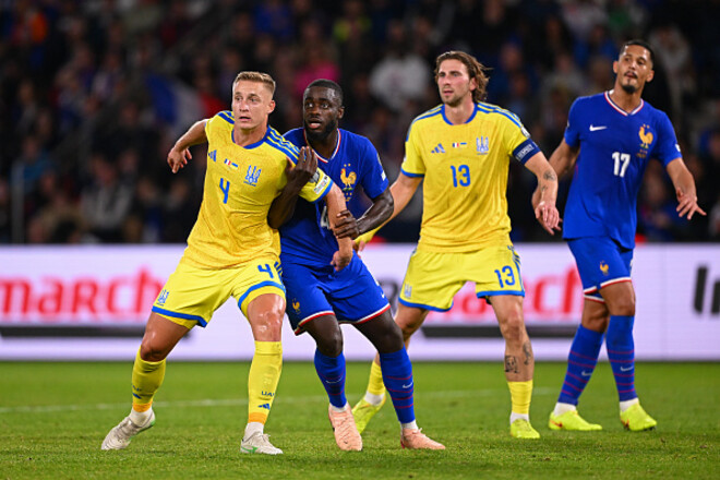 Фиаско сборной, красная для Роналду, Усик – в Узбекистане, дубль Холанда