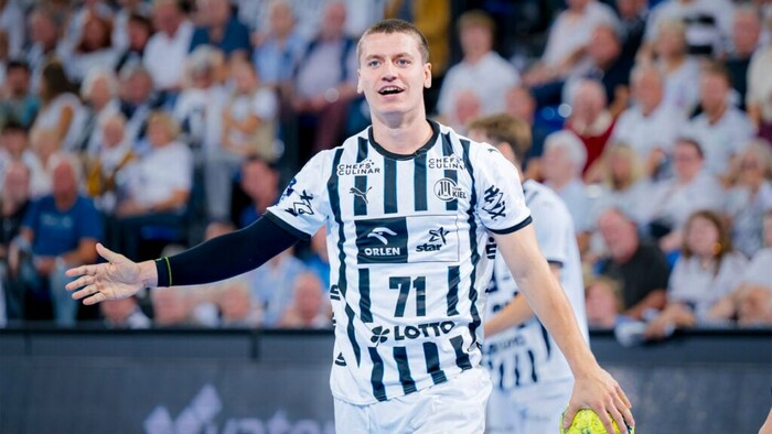 ВИДЕО. Перебросил ногами. Фол сезона в немецкой гандбольной Бундеслиге