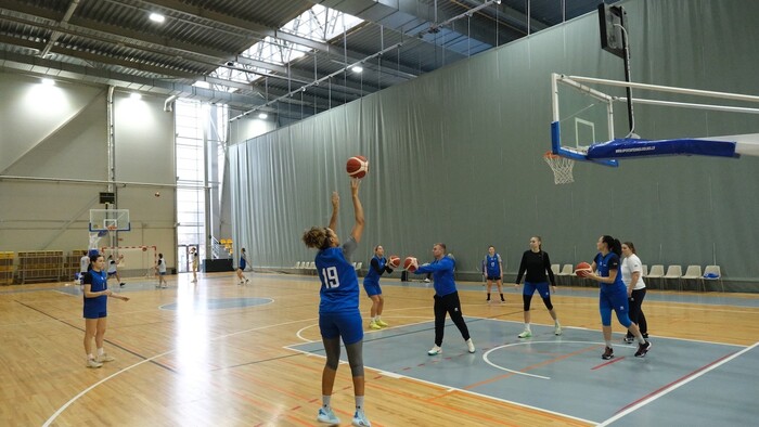 ФОТО. Сборная Украины прибыла в Ригу и провела первую тренировку