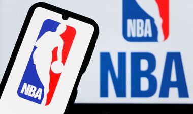 Божевільні гроші. В НБА прогнозують рекордні доходи в цьому сезоні