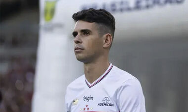 ФОТО. Звезда футбола упал в обморок. Что известно о его состоянии сейчас?