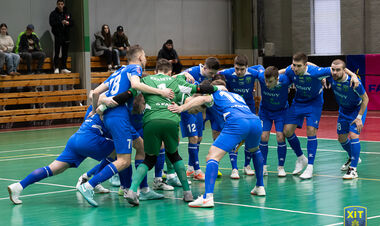 Чемпионат Украины по футзалу, 15 ноября. Смотреть онлайн. LIVE трансляция