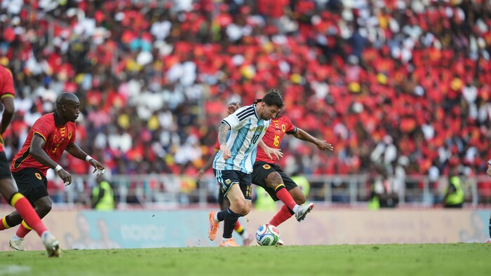 Гол та асист Мессі. Аргентина виграла товариський матч у Анголи