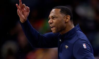 ОФІЦІЙНО. Перша відставка сезону. Аутсайдер НБА звільнив тренера