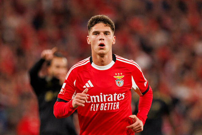 ФОТО. Судаков показал, почему пропустит матч против Исландии в отборе к ЧМ