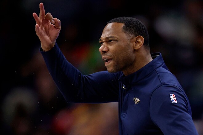 ОФИЦИАЛЬНО. Первая отставка сезона. Аутсайдер НБА уволил тренера