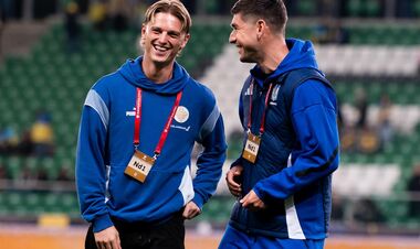 ФОТО. Сборная Украины прибыла на стадион на игру с Исландией