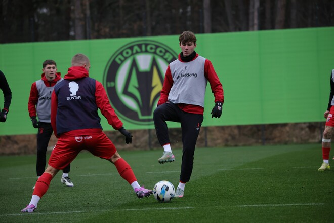 Дожали в конце матча. Полесье в спарринге одержало победу над Вересом