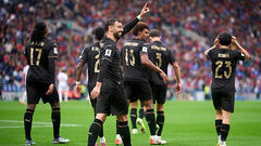 10 goals and 2 hat-tricks. Portugal won without Ronaldo and qualified for the World Cup