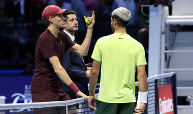 ФОТО. Финал Итогового турнира Алькарас – Синнер был прерван. Что произошло?