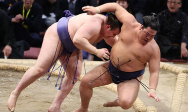 Kyūshū basho. Явгусишин выиграл 8-й раз и продолжает преследовать Оносато