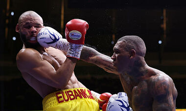 Бенн – победитель. Юбенк не справился с оппонентом и проиграл без шансов