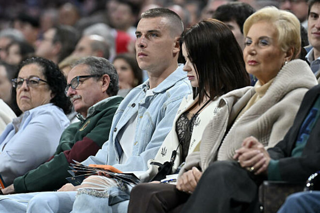 Лунин отреагировал на матч Украина – Исландия, где Трубин показал чудо-игру