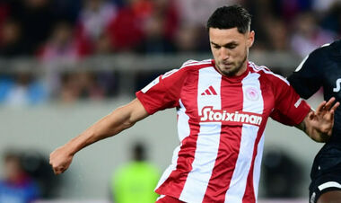 Стало известно, когда форвард Олимпиакоса Яремчук выйдет на поле