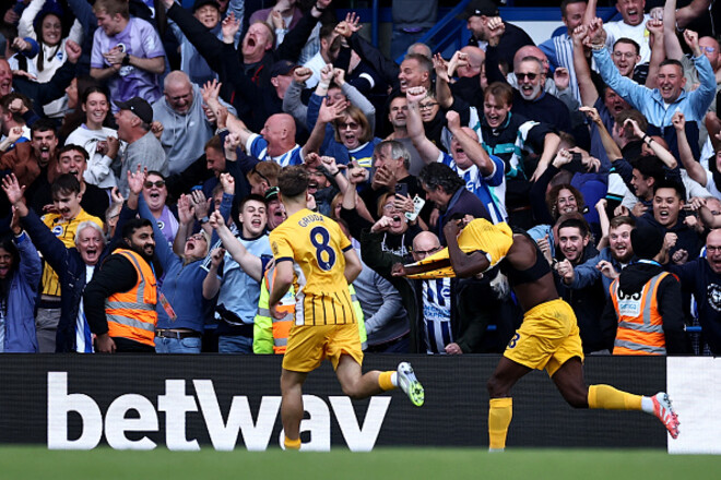 Удаление и гол на 90+10-й. Челси и Брайтон в Лондоне выдали матч на 4 мяча