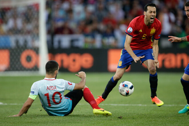 Арда Туран звернувся до легенди Барселони: «Ти здійснив революцію у грі»