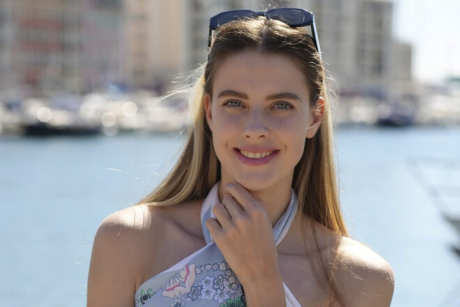 ФОТО. Ярослава Магучіх опублікувала знімки у короткій спідниці. З Ніцци