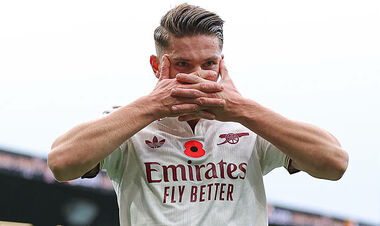 ФОТО. Поруч з легендою. Фанат Арсенала присвятив мурал Дьокерешу