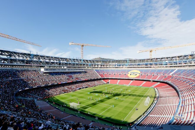 Вони дочекалися. Барселона офіційно повертається на легендарний стадіон