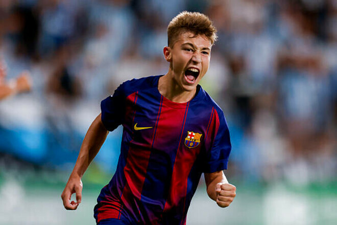 ФОТО. Украинский футболист Барселоны попал в символическую сборную недели