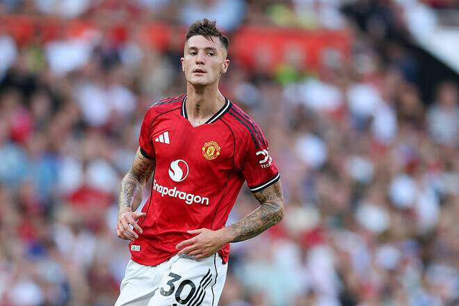 Сколько пропустит Шешко: объявлены сроки восстановления форварда МЮ