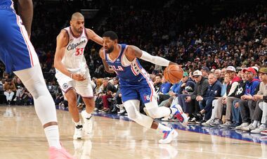 «Немного заржавел». Звездный игрок Филадельфии сыграл впервые после травмы