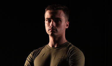 Награжден за оборону Покровска. На фронте погиб 21-летний фанат