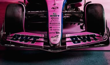 ФОТО. Больше розового. Аутсайдер Ф1 обновил цвета в США