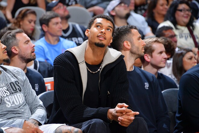 Травма Вембаньями. Відомо, скільки пропустить лідер Сан-Антоніо