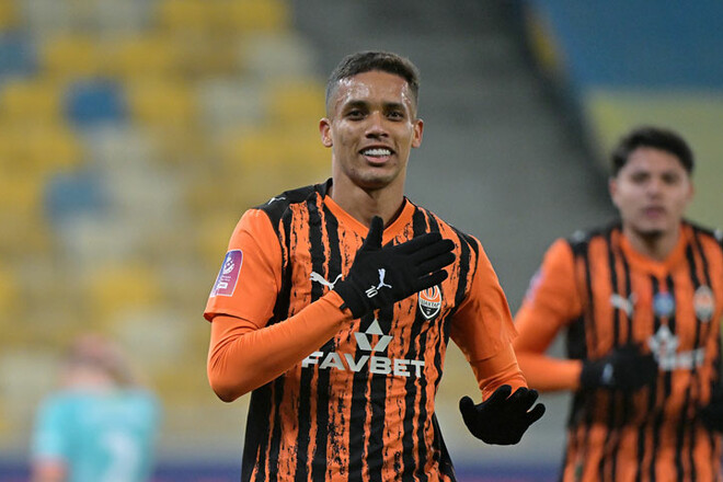 Игрок Шахтера установил и повторил рекорды сезона УПЛ в игре с Полтавой