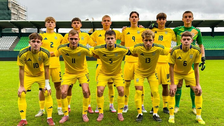 Третя розгромна перемога. Україна U-19 з першого місця пройшла далі